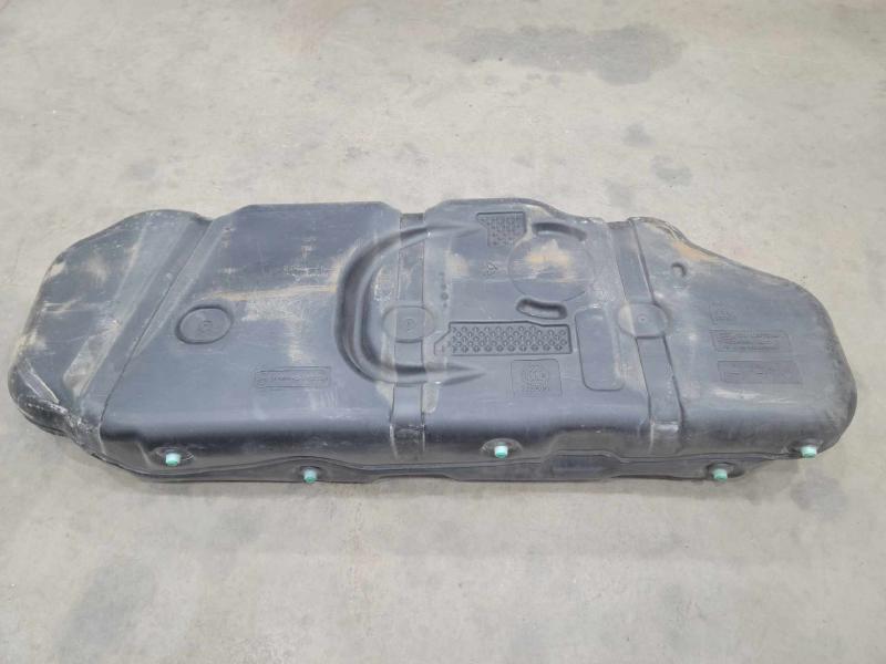 2015-2016 Kia Sedona Fuel Tank Gas Tank Assembly 21.5 Gallon OEM 31150A9500