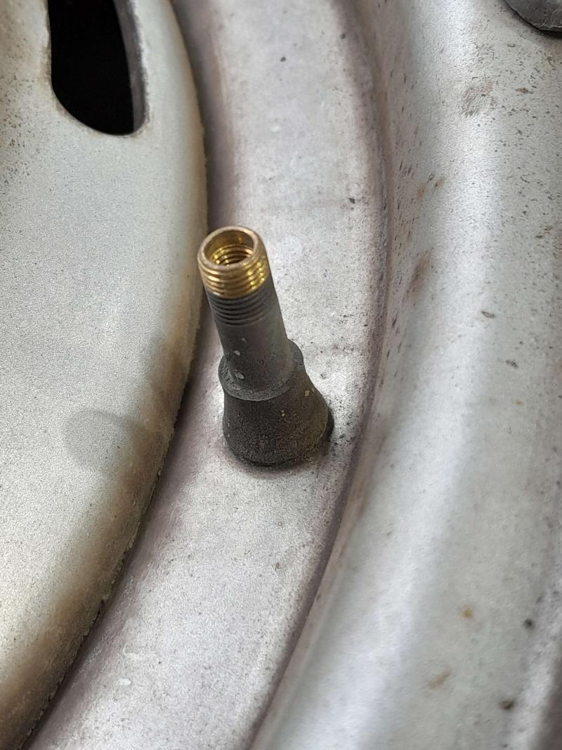 2002 Dodge B3500 Wheel