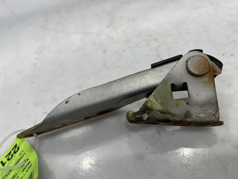 1997 - 2001 Honda CRV Hood Hinge LH Driver Side OEM 60170ST0000ZZ