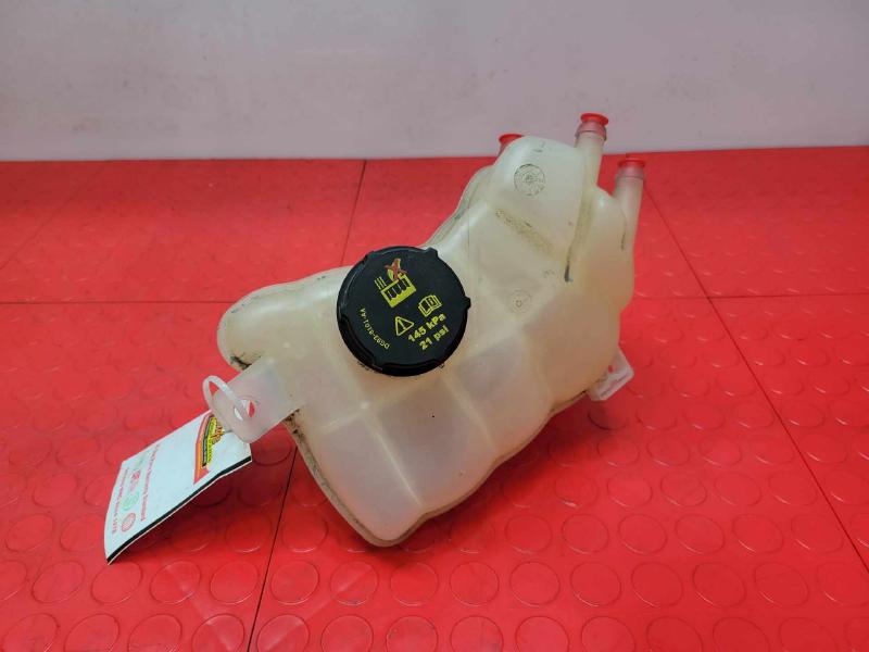 2014 Ford Fusion Coolant Recovery Bottle
