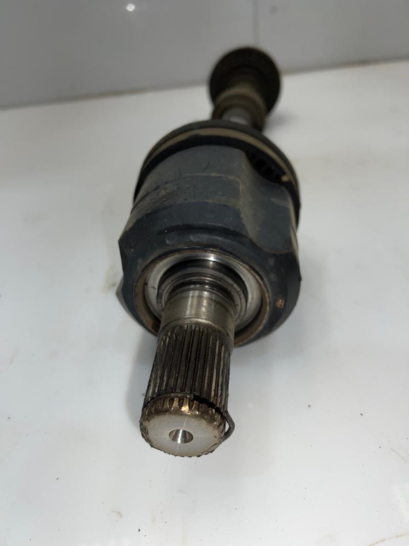 2016 Kia Sedona Axle Shaft