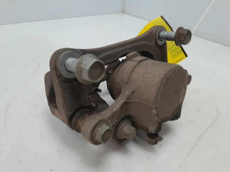 2016 Genesis Genesis Caliper