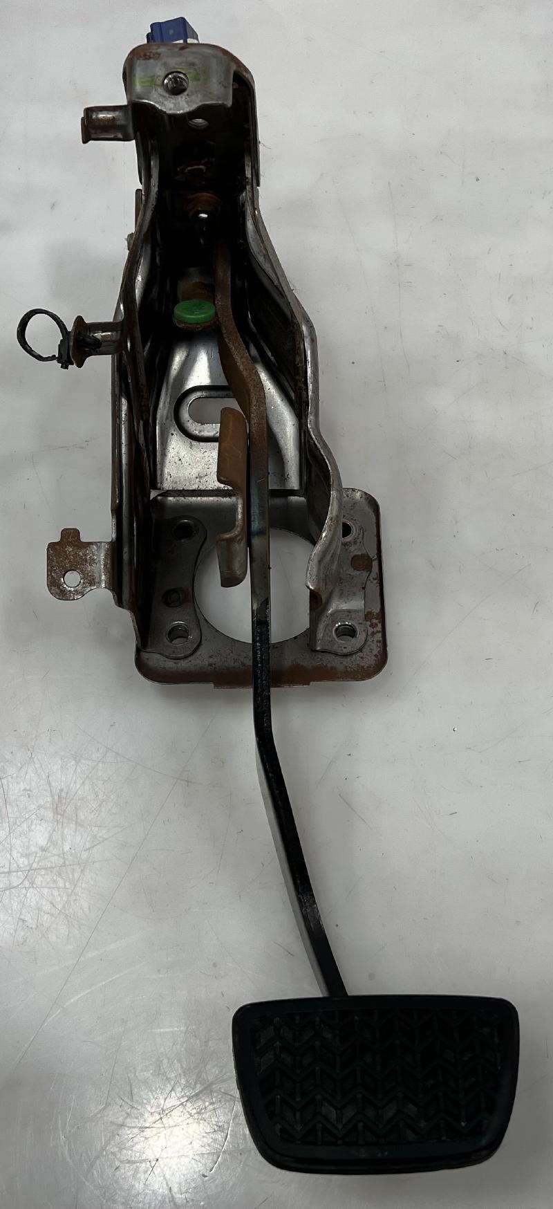 2007 Toyota Camry Brake Pedal
