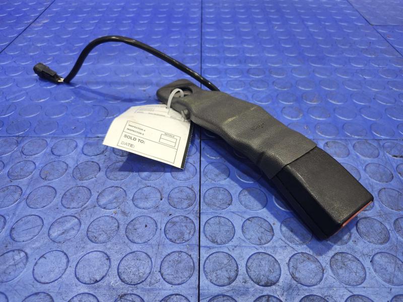 2004 Ford Explorer Front Seat Belt