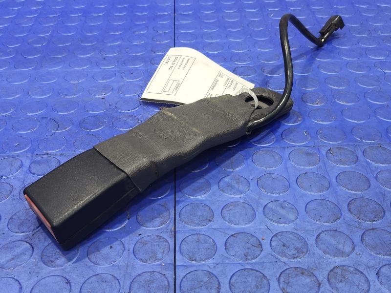 2004 Ford Explorer Front Seat Belt