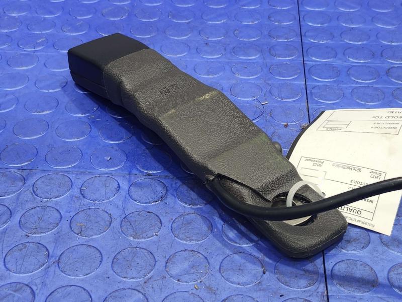 2004 Ford Explorer Front Seat Belt