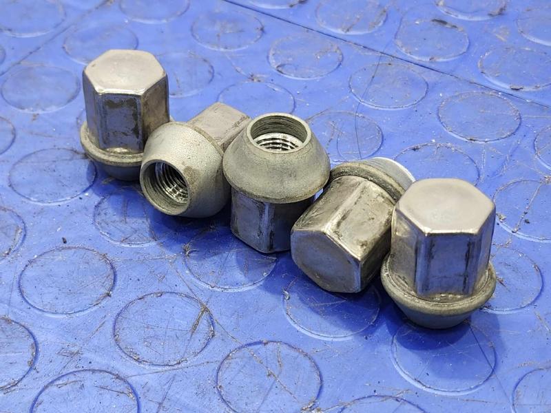 2019 Jaguar F-Pace Lug Nuts