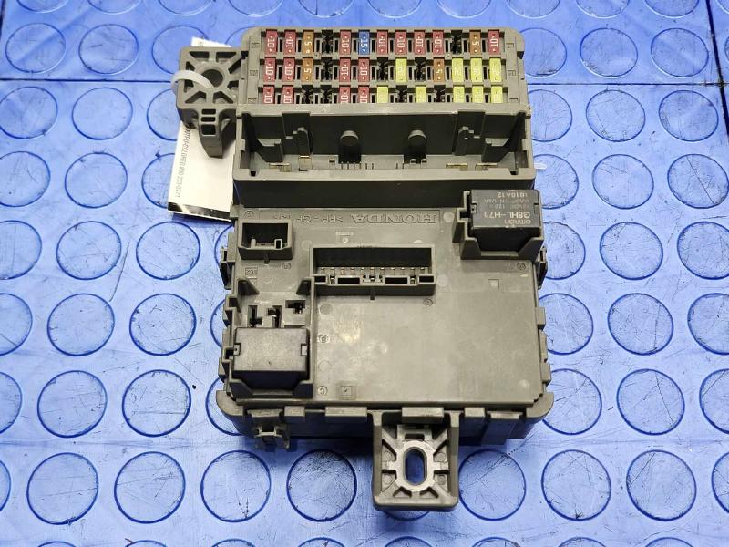 2016-2020 Honda Civic LX Cabin Fuse Box Relay Junction Block OEM 38200-TBA-A31