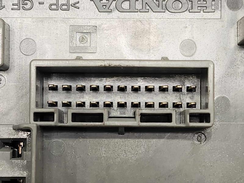 2016-2020 Honda Civic LX Cabin Fuse Box Relay Junction Block OEM 38200-TBA-A31