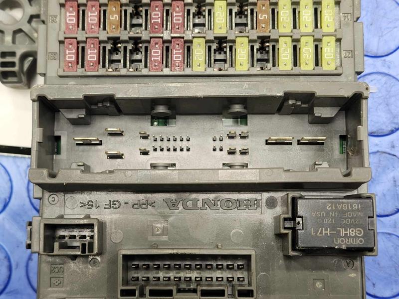 2016-2020 Honda Civic LX Cabin Fuse Box Relay Junction Block OEM 38200-TBA-A31