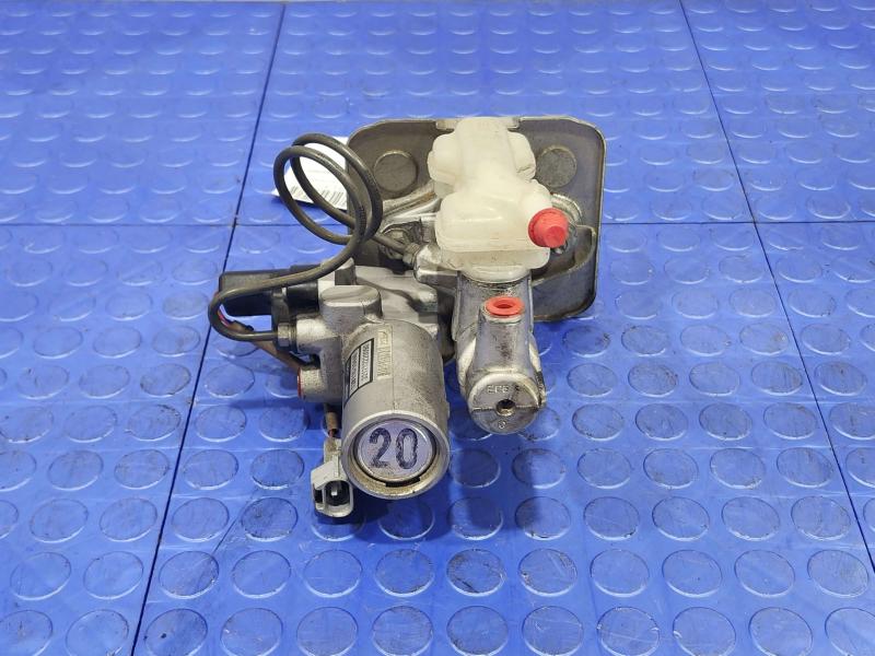 2008 Lexus LS 460 Master Cylinder