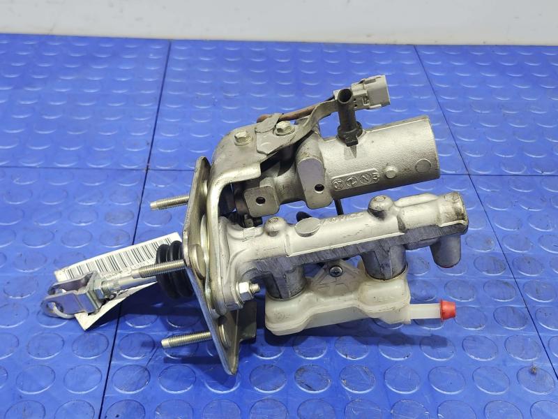 2008 Lexus LS 460 Master Cylinder