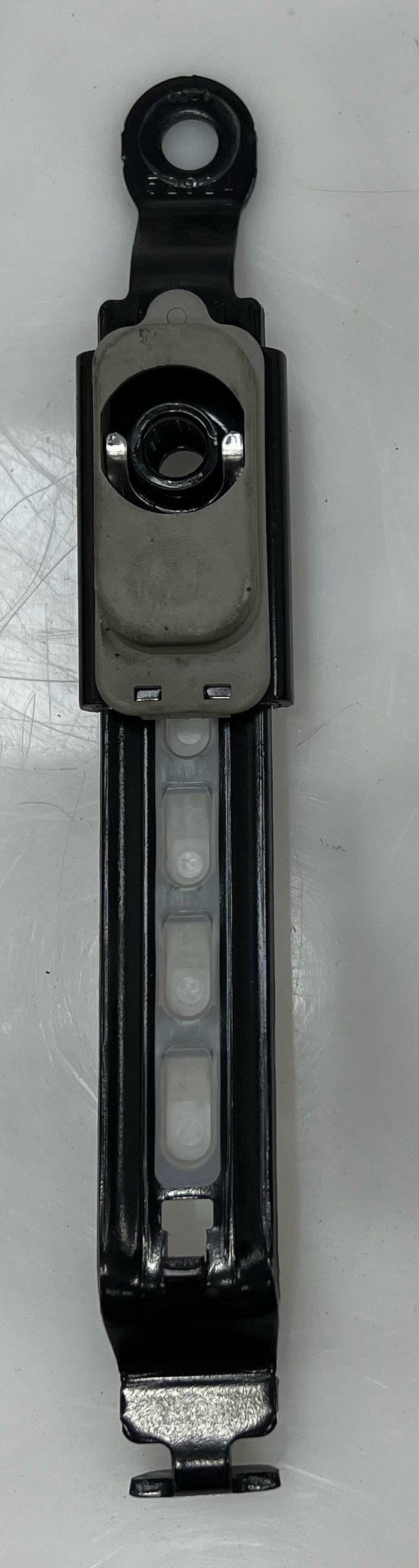 2006 Toyota Corolla Front Seat Belt