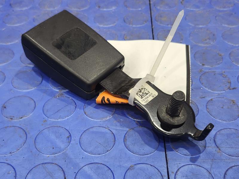 2016 Ford Edge Rear Seat Belt