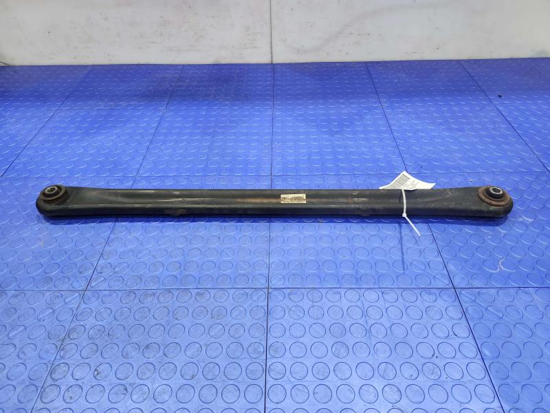 2015 GMC Yukon XL Track/Watts Linkage