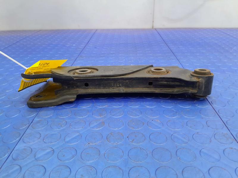 2018 Nissan Altima Lower Control Arm Rr