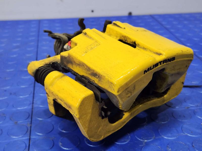 2015 Ford Mustang Caliper