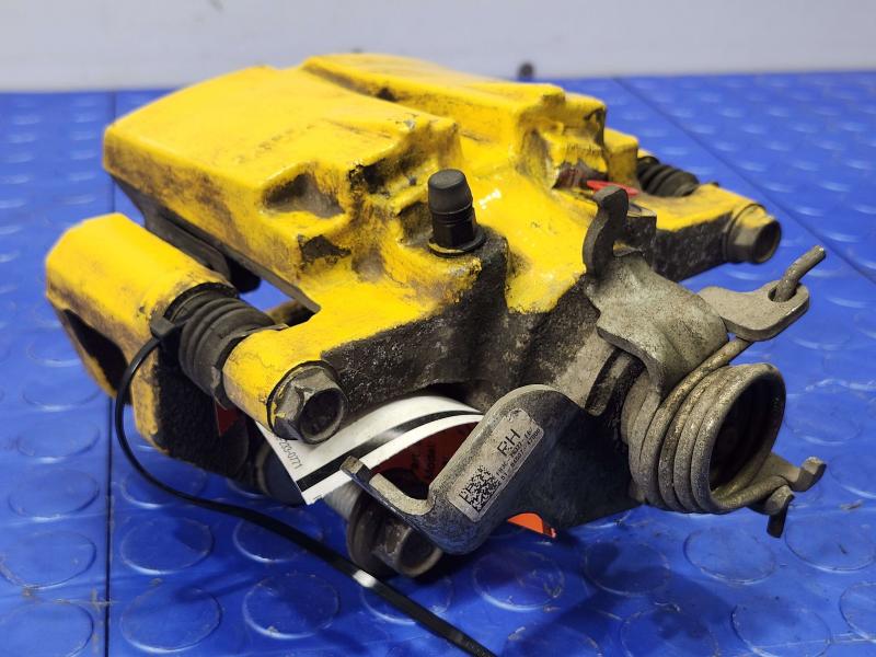 2015 Ford Mustang Caliper