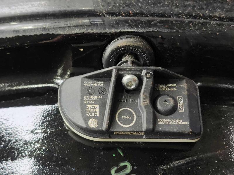 2021 Ford Escape Wheel