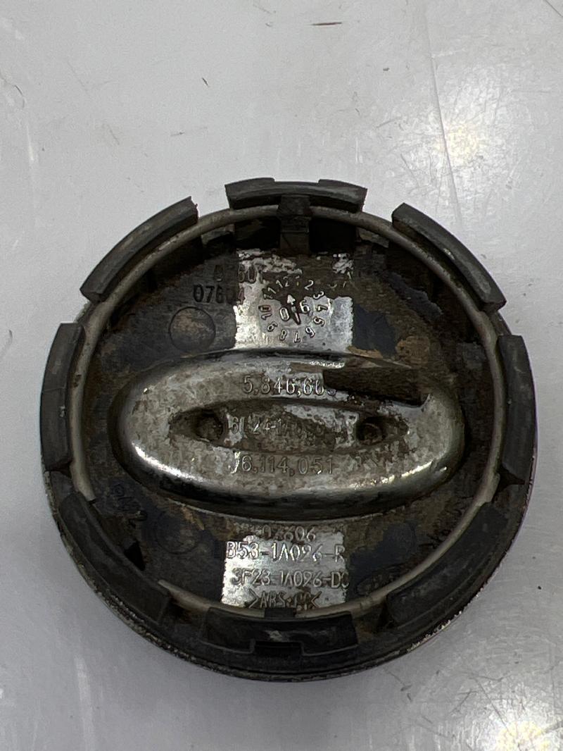 2011 Ford Explorer Center Cap