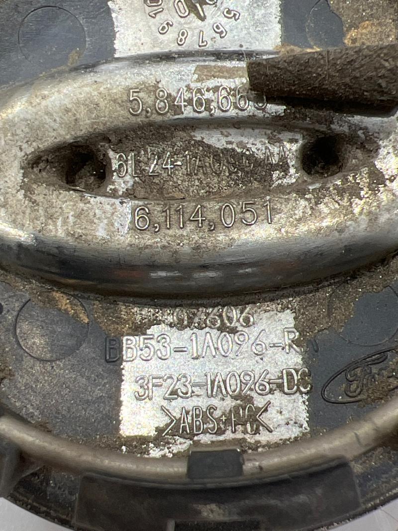 2011 Ford Explorer Center Cap