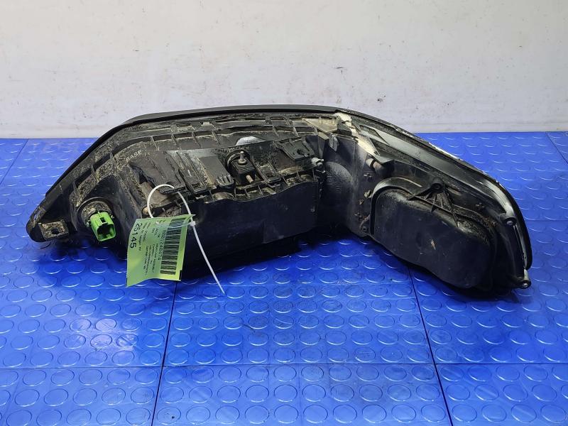 2003-2004 Lincoln Towncar Halogen Headlight Assembly Right Passenger Side OEM 4W1Z13008AA,RH