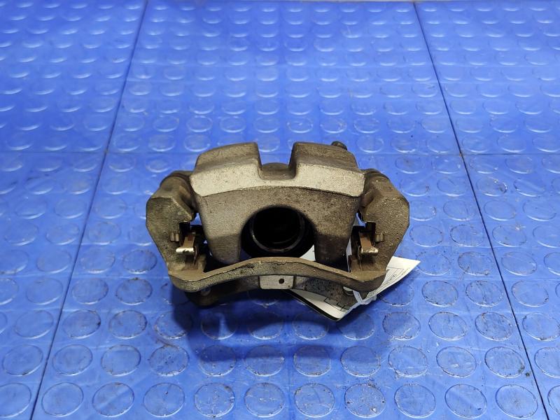 2018 Toyota Highlander Caliper