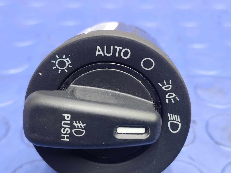 2015 Dodge Journey Headlight Switch (Dash Mtd)