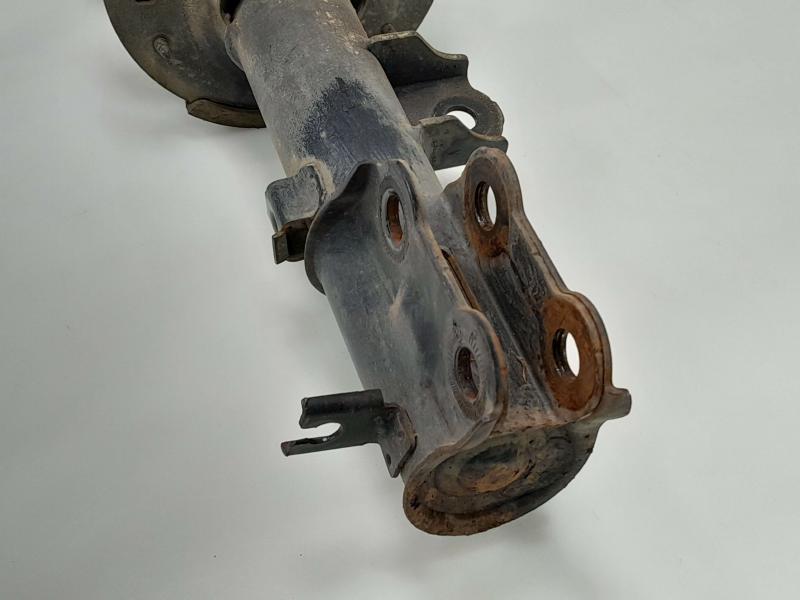 2012-2017 Hyundai Accent Front Strut Assembly RH Passenger Side OEM 546601R201