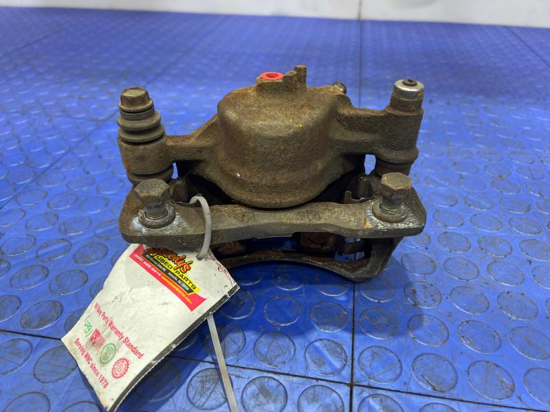 1986 1987 Honda Accord Front Brake Caliper with Bracket RH Passenger Side OEM 45210SC0A13
