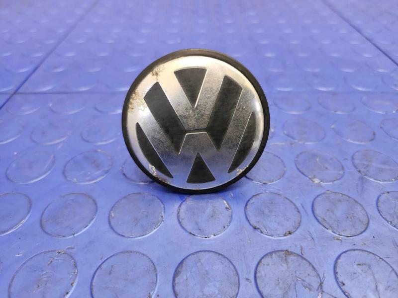 2009-2014 Volkswagen Routan Alloy Wheel Center Cap Genuine OEM 3B7601171