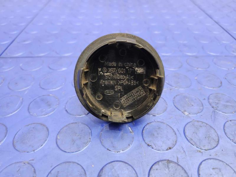 2009-2014 Volkswagen Routan Alloy Wheel Center Cap Genuine OEM 3B7601171