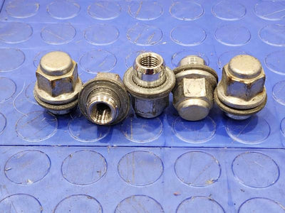 2013 Toyota Prius Lug Nuts