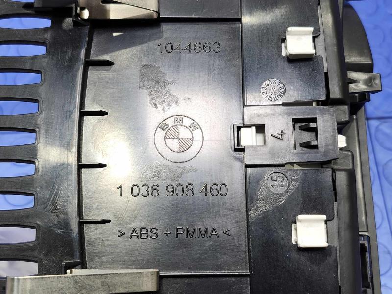 2016 BMW 528I Speedometer