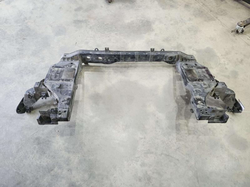 2016 Kia Sedona Radiator Support