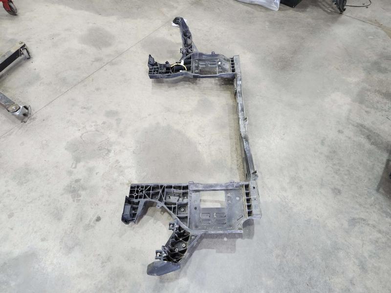 2016 Kia Sedona Radiator Support