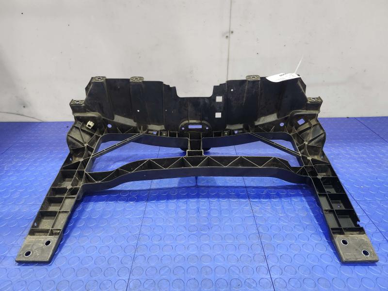 2017 Chrysler 200 Radiator Support