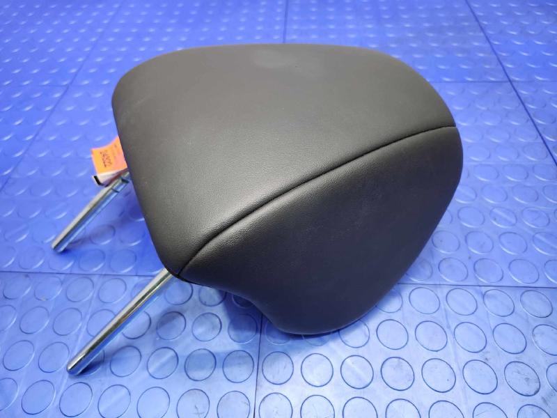 2017 Nissan Maxima Headrest