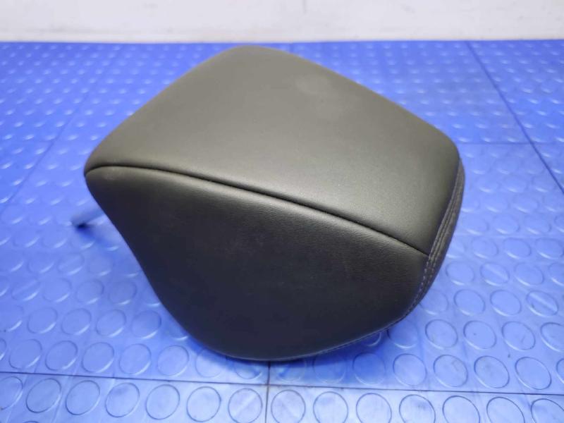 2017 Nissan Maxima Headrest