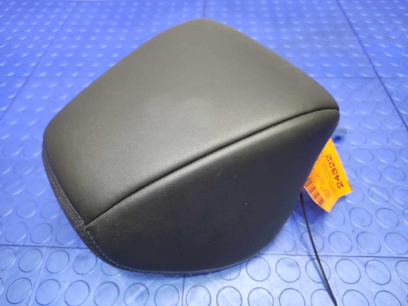 2017 Nissan Maxima Headrest