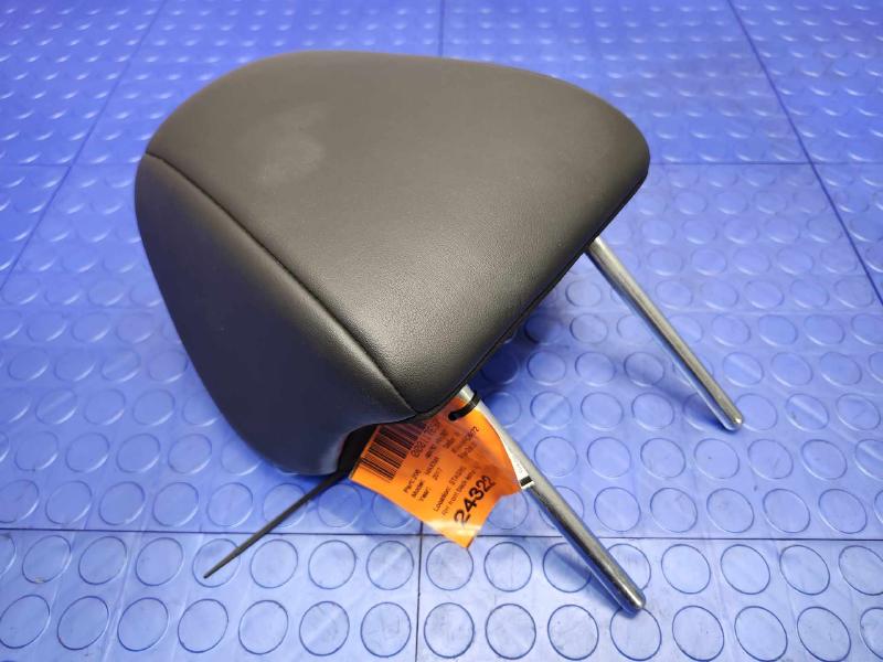 2017 Nissan Maxima Headrest