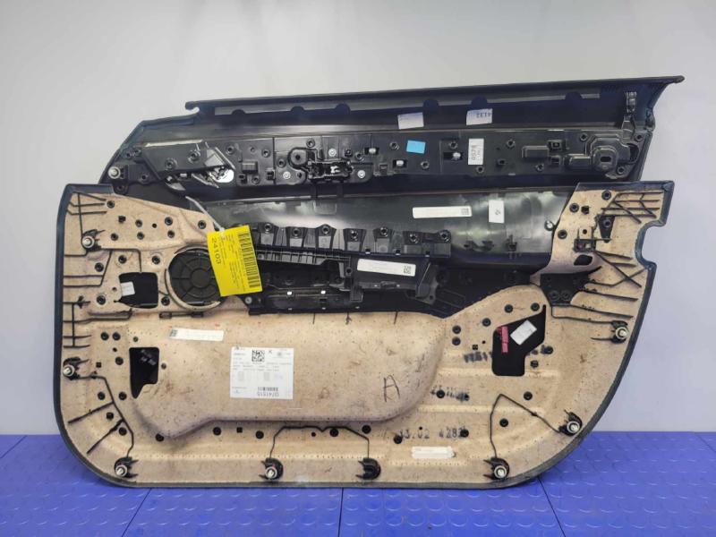 2018 BMW 740I Front Door Trim Panel