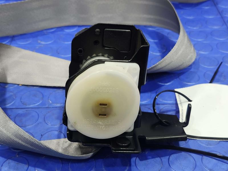 2010 Subaru Forester Rear Seat Belt