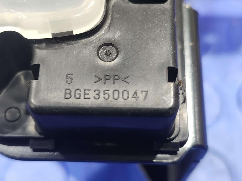 2010 Subaru Forester Rear Seat Belt
