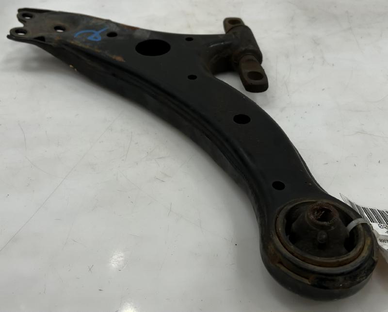 2007 - 2011 Toyota Camry Front Lower Control Arm RH Passenger Side OEM 4806806150