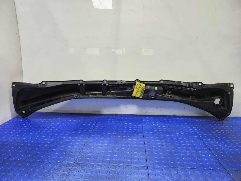 2015-2019 Subaru Outback Subaru Legacy Cowl Grille Genuine OEM 91419AL05B