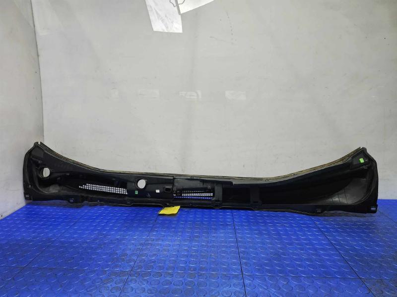 2015-2019 Subaru Outback Subaru Legacy Cowl Grille Genuine OEM 91419AL05B