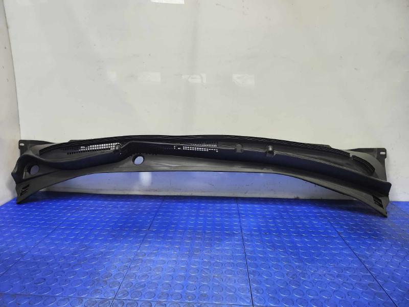 2015-2019 Subaru Outback Subaru Legacy Cowl Grille Genuine OEM 91419AL05B