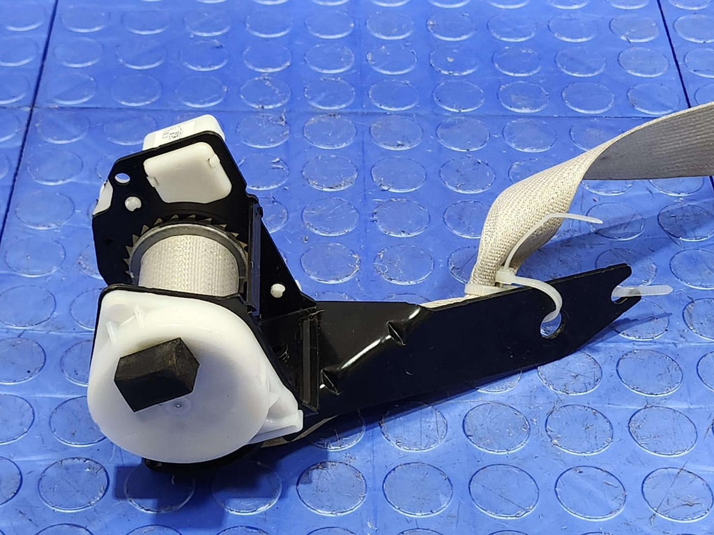 2013 Subaru Crosstrek Rear Seat Belt