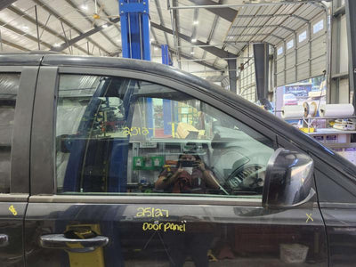 2017 Dodge Grand Caravan Front Door Glass/Window
